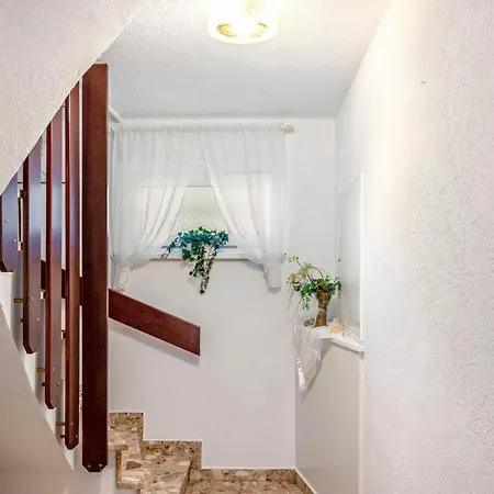Appartement Koch Souterrain Bis 80 M² *
